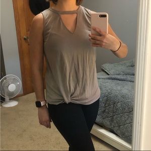 Moa Moa tan tie knot tank top size small keyhole chest